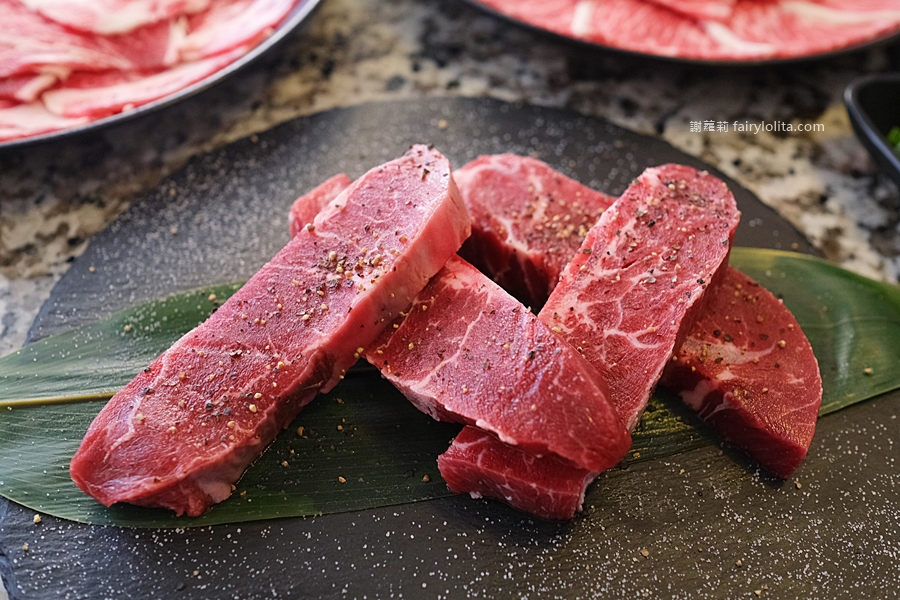 Oh！Yaki 日式精緻炭火燒肉。中壢燒肉吃到飽 期間限定！超強豪華海陸799元日式燒肉吃到飽，超過百種食材任你挑！ @蹦啾♥謝蘿莉 La vie heureuse