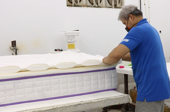 新北床墊推薦-八鐘頭睡眠名床-新莊工廠。90%的人挑床都看錯?工廠直營的真相全公開,這篇一定要看! @蹦啾♥謝蘿莉 La vie heureuse 新北床墊推薦-八鐘頭睡眠名床-新莊工廠。90%的人挑床都看錯?工廠直營的真相全公開,這篇一定要看! @蹦啾♥謝蘿莉 La vie heureuse