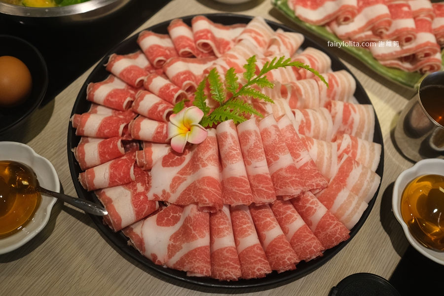 大麻鍋物藝文店-Da ma hotpot解惑火鍋。巨無霸雙人肉肉套餐免千元，通靈解惑超神準！ @蹦啾♥謝蘿莉 La vie heureuse