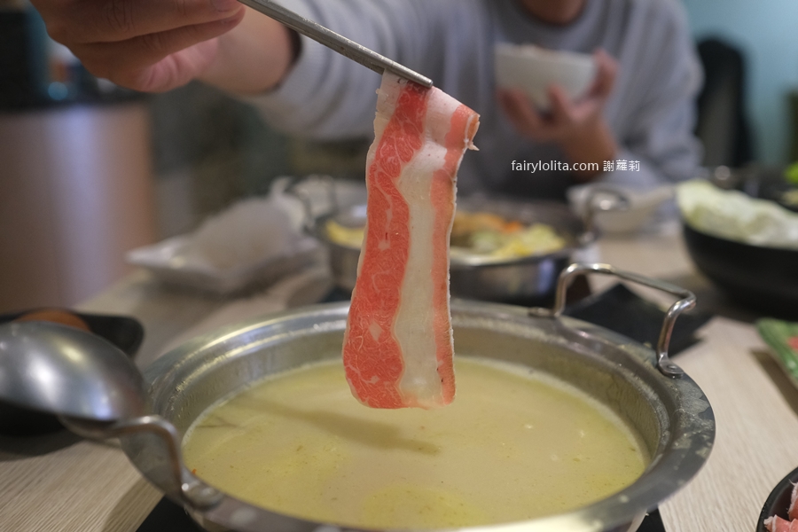 大麻鍋物藝文店-Da ma hotpot解惑火鍋。巨無霸雙人肉肉套餐免千元，通靈解惑超神準！ @蹦啾♥謝蘿莉 La vie heureuse