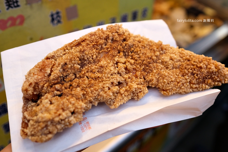 格來佳香雞排。挑戰全嘉義最便宜炸物，比臉大雞排只要60元！