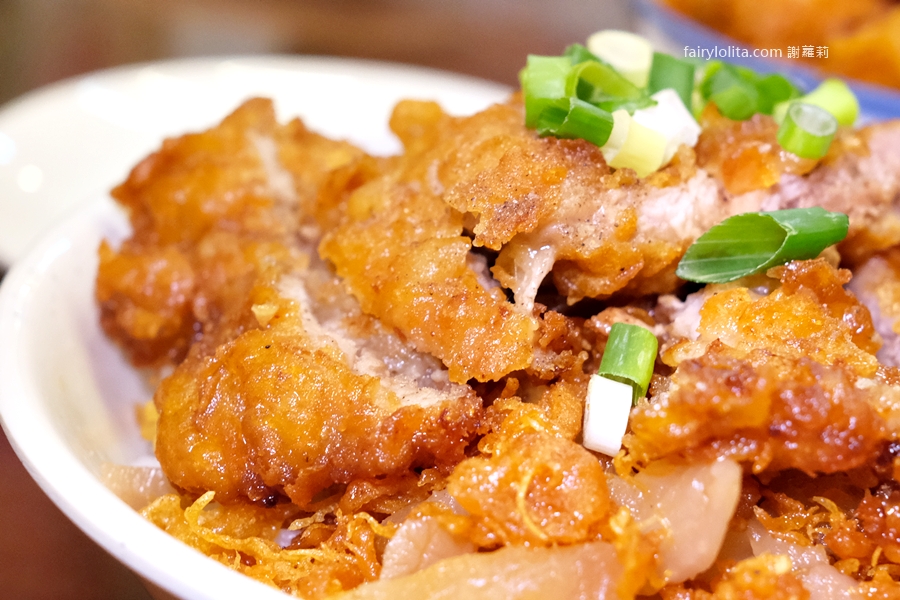 緣味食堂。地點曝光！桃園爆量炸雞飯一碗只要80元！ @蹦啾♥謝蘿莉 La vie heureuse