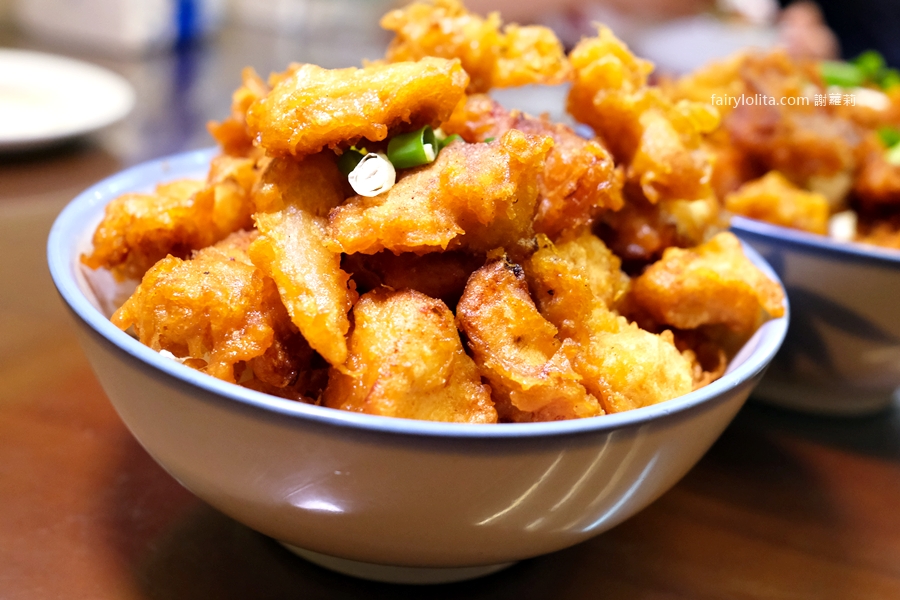 緣味食堂。地點曝光！桃園爆量炸雞飯一碗只要80元！ @蹦啾♥謝蘿莉 La vie heureuse