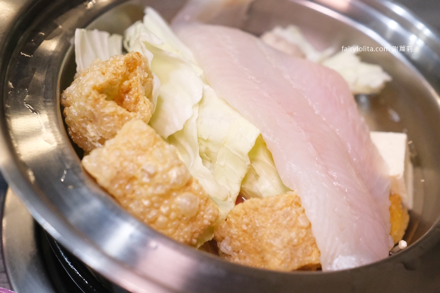 逸小鍋（楊梅店）。170元開吃，超過30種鍋物任你選，還有免費自助吧！ @蹦啾♥謝蘿莉 La vie heureuse