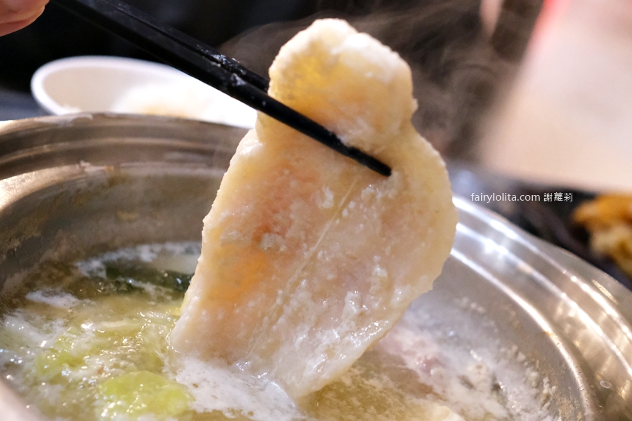 逸小鍋（楊梅店）。170元開吃，超過30種鍋物任你選，還有免費自助吧！ @蹦啾♥謝蘿莉 La vie heureuse