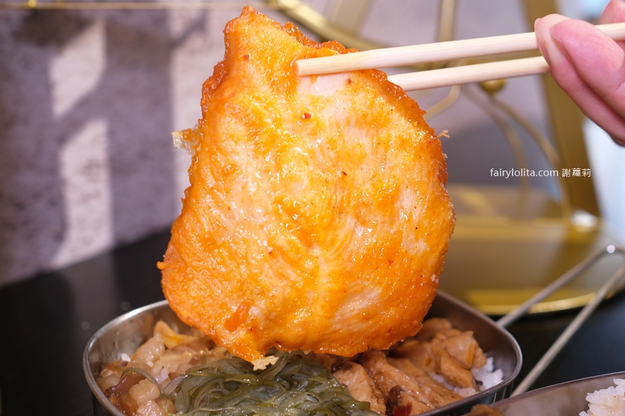 上座古傳滷肉飯專賣店。浮誇摩天輪滷肉便當！菜單看不到的隱藏版！ @蹦啾♥謝蘿莉 La vie heureuse