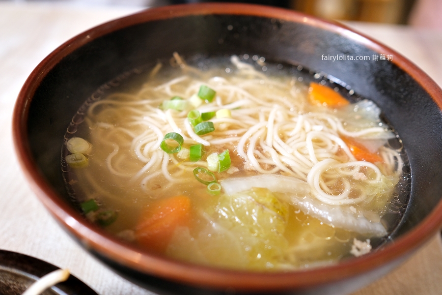 來來精緻飯麵館。40年老店古早味！宮城限定肉燥飯半小時完售秒殺！ @蹦啾♥謝蘿莉 La vie heureuse