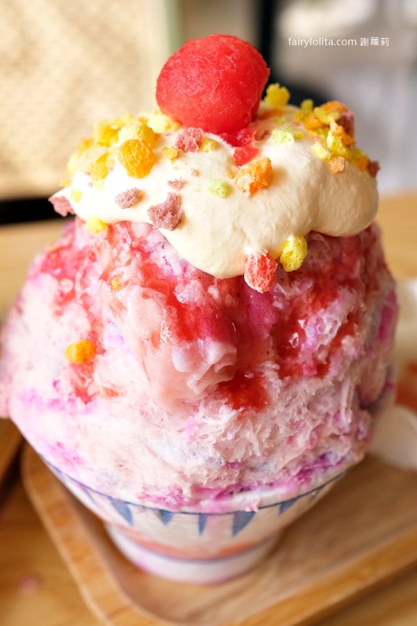 QQ田甜品工坊。120元開吃爆紅夢幻雪花冰！龍潭最夯打卡冰店！ @蹦啾♥謝蘿莉 La vie heureuse