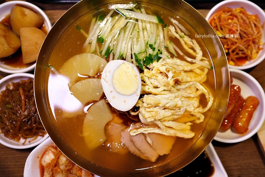 釜山順豆腐。230元起爽吃韓式30年老店！免費飲料喝到飽！ @蹦啾♥謝蘿莉 La vie heureuse