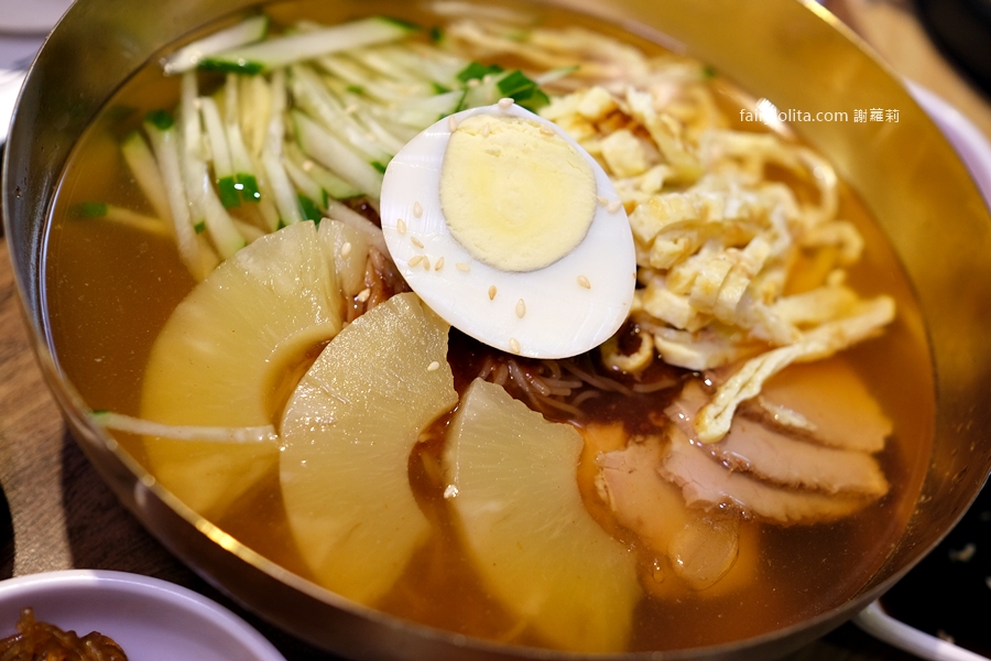 釜山順豆腐。230元起爽吃韓式30年老店！免費飲料喝到飽！ @蹦啾♥謝蘿莉 La vie heureuse