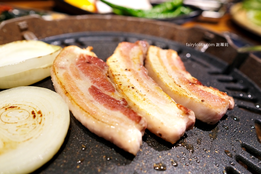 ABV Bar &#038; Kitchen 韓式餐酒館。韓式烤肉只要150元？！厚切豬五花超罪惡，根本吃飽飽等級！ @蹦啾♥謝蘿莉 La vie heureuse
