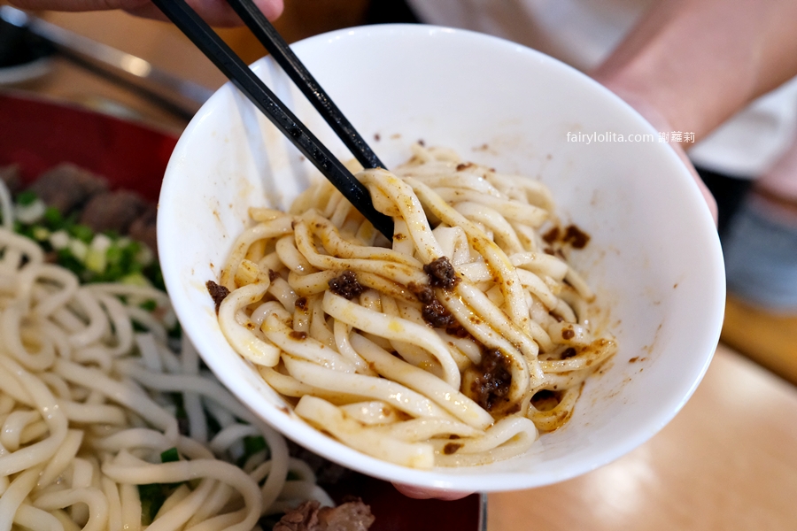 清牛堂（內壢店）。開吃浮誇超巨牛肉麵，一個人竟然免200元！ @蹦啾♥謝蘿莉 La vie heureuse