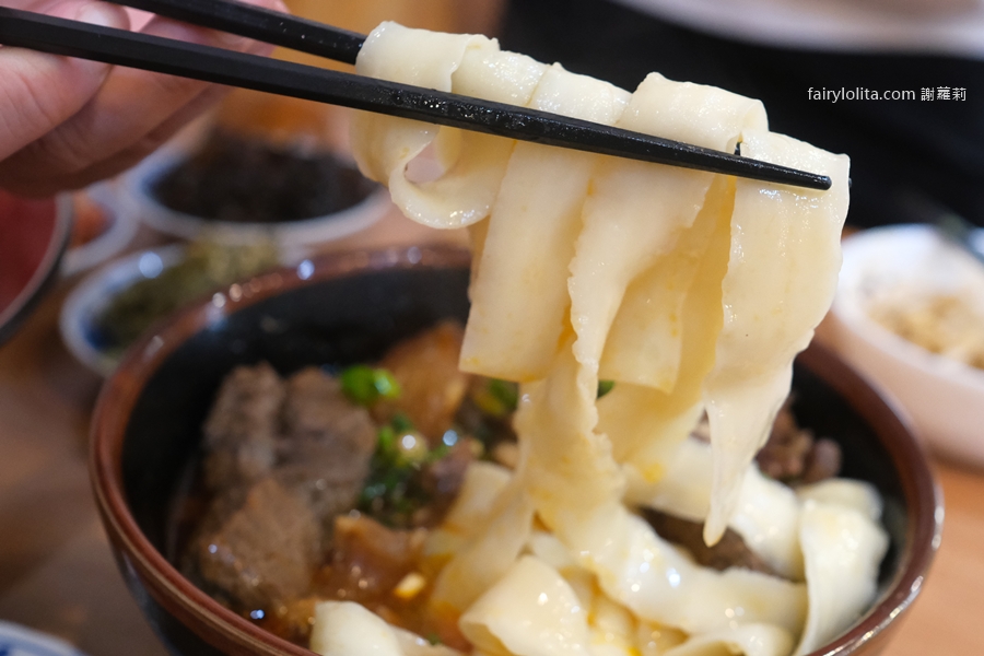 清牛堂（內壢店）。開吃浮誇超巨牛肉麵，一個人竟然免200元！ @蹦啾♥謝蘿莉 La vie heureuse