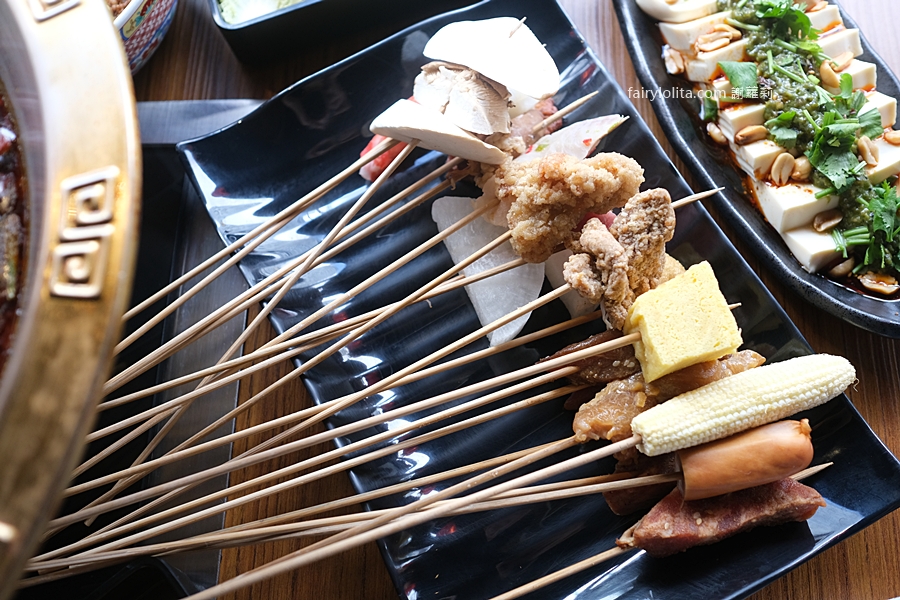 ABV Bar &#038; Kitchen串串啤酒館。只要15元起！爽嗑70+種串串，再配獨家啤酒雪花冰！ @蹦啾♥謝蘿莉 La vie heureuse