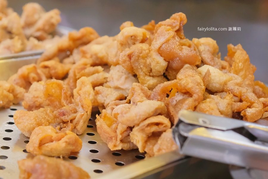 喵嫂鹹酥雞。排5小時也甘願！台南安平超狂鹹酥雞　在地人也搶吃！ @蹦啾♥謝蘿莉 La vie heureuse