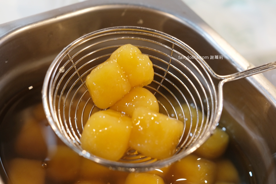 來浣豆花。炙燒豆花風潮來襲!全台少見新開店地點曝光,網驚呼:太罪惡了! @蹦啾♥謝蘿莉 La vie heureuse 來浣豆花。炙燒豆花風潮來襲!全台少見新開店地點曝光,網驚呼:太罪惡了! @蹦啾♥謝蘿莉 La vie heureuse