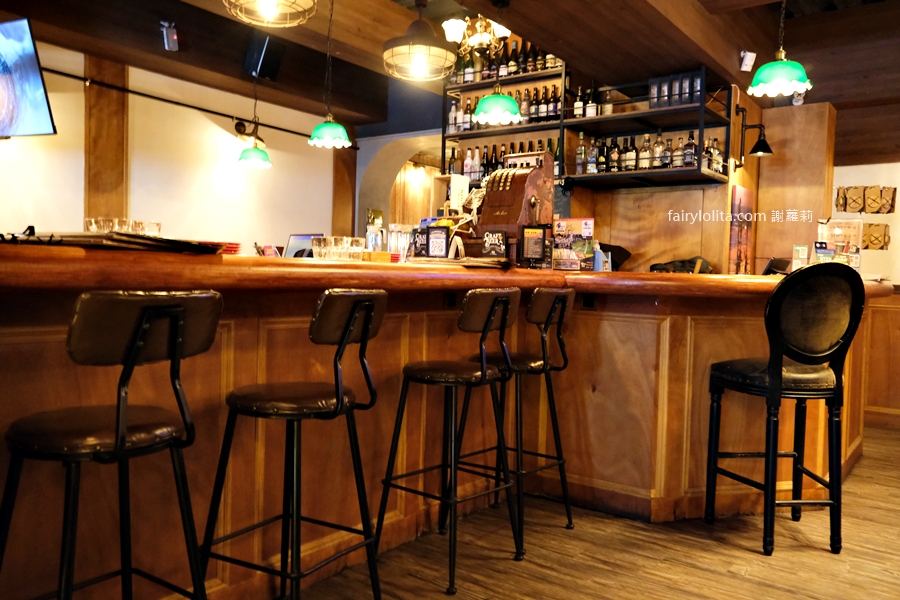 ABV Bar &#038; Kitchen 加勒比海餐酒館 竹北旗艦店。一次挑戰300支精釀啤酒？！竹北聚會餐廳霸主地點曝光！ @蹦啾♥謝蘿莉 La vie heureuse