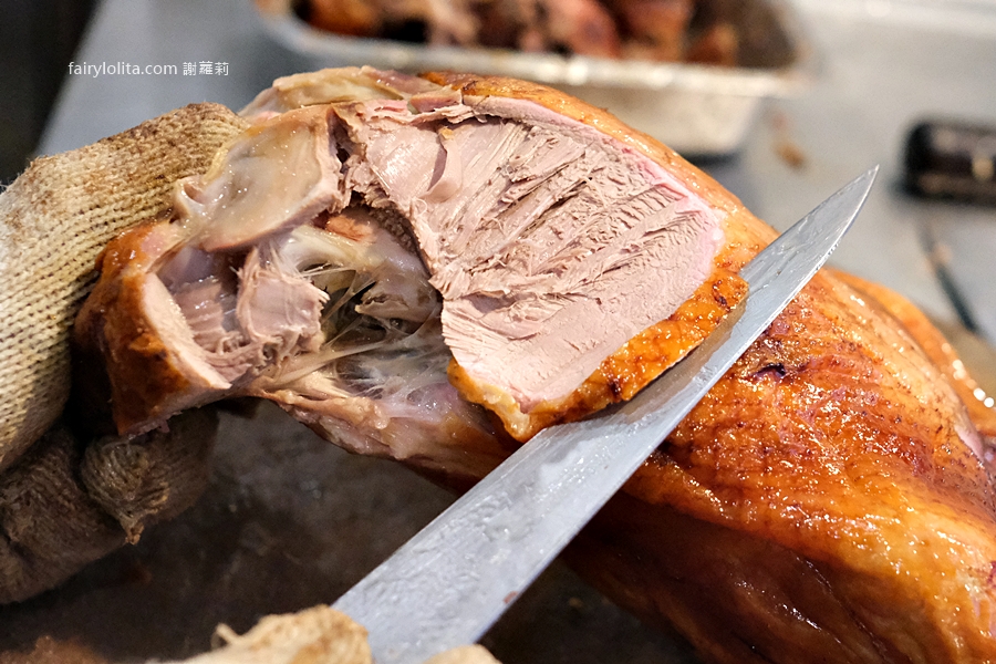 澤香香烤鴨。烤鴨界的霸主!就算有預約也要等上2小時! @蹦啾♥謝蘿莉 La vie heureuse 澤香香烤鴨。烤鴨界的霸主!就算有預約也要等上2小時! @蹦啾♥謝蘿莉 La vie heureuse
