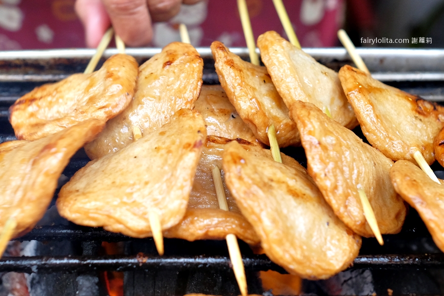 阿菊炭烤香腸攤。限時3.5小時狂搶!鐵皮屋傳奇阿婆烤香腸地點終於曝光! @蹦啾♥謝蘿莉 La vie heureuse 阿菊炭烤香腸攤。限時3.5小時狂搶!鐵皮屋傳奇阿婆烤香腸地點終於曝光! @蹦啾♥謝蘿莉 La vie heureuse