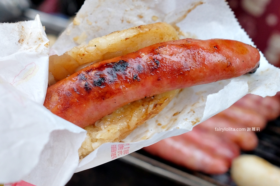 阿菊炭烤香腸攤。限時3.5小時狂搶!鐵皮屋傳奇阿婆烤香腸地點終於曝光! @蹦啾♥謝蘿莉 La vie heureuse 阿菊炭烤香腸攤。限時3.5小時狂搶!鐵皮屋傳奇阿婆烤香腸地點終於曝光! @蹦啾♥謝蘿莉 La vie heureuse