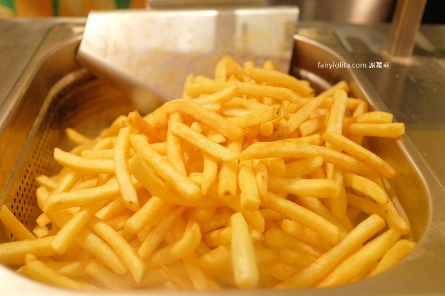 Potato Corner 桃園大江店。桃園人尖叫！地表最好吃薯條終於來了！ @蹦啾♥謝蘿莉 La vie heureuse
