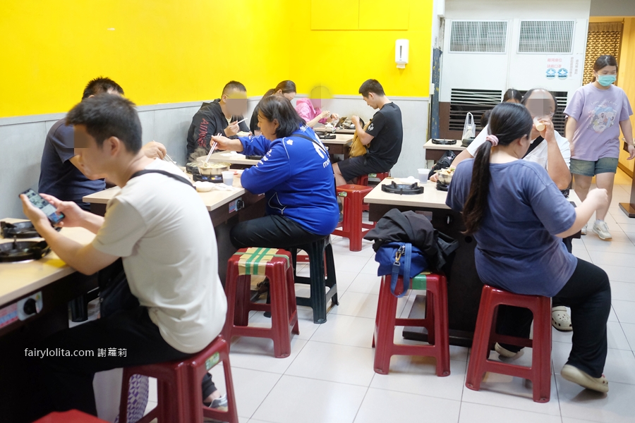 丑霸臭臭鍋。天花板滷肉飯免費爽嗑!150元吃到崩潰,火鍋+自助吧全都無限續! @蹦啾♥謝蘿莉 La vie heureuse 丑霸臭臭鍋。天花板滷肉飯免費爽嗑!150元吃到崩潰,火鍋+自助吧全都無限續! @蹦啾♥謝蘿莉 La vie heureuse