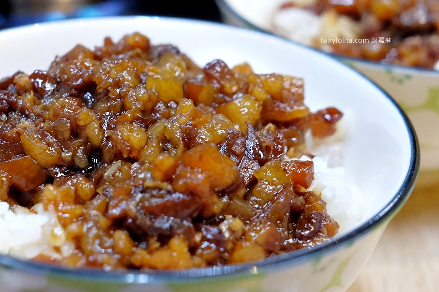 丑霸臭臭鍋。天花板滷肉飯免費爽嗑!150元吃到崩潰,火鍋+自助吧全都無限續! @蹦啾♥謝蘿莉 La vie heureuse 丑霸臭臭鍋。天花板滷肉飯免費爽嗑!150元吃到崩潰,火鍋+自助吧全都無限續! @蹦啾♥謝蘿莉 La vie heureuse