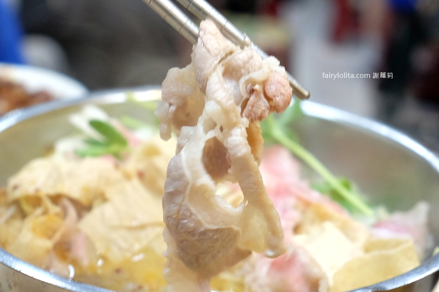 丑霸臭臭鍋。天花板滷肉飯免費爽嗑!150元吃到崩潰,火鍋+自助吧全都無限續! @蹦啾♥謝蘿莉 La vie heureuse 丑霸臭臭鍋。天花板滷肉飯免費爽嗑!150元吃到崩潰,火鍋+自助吧全都無限續! @蹦啾♥謝蘿莉 La vie heureuse