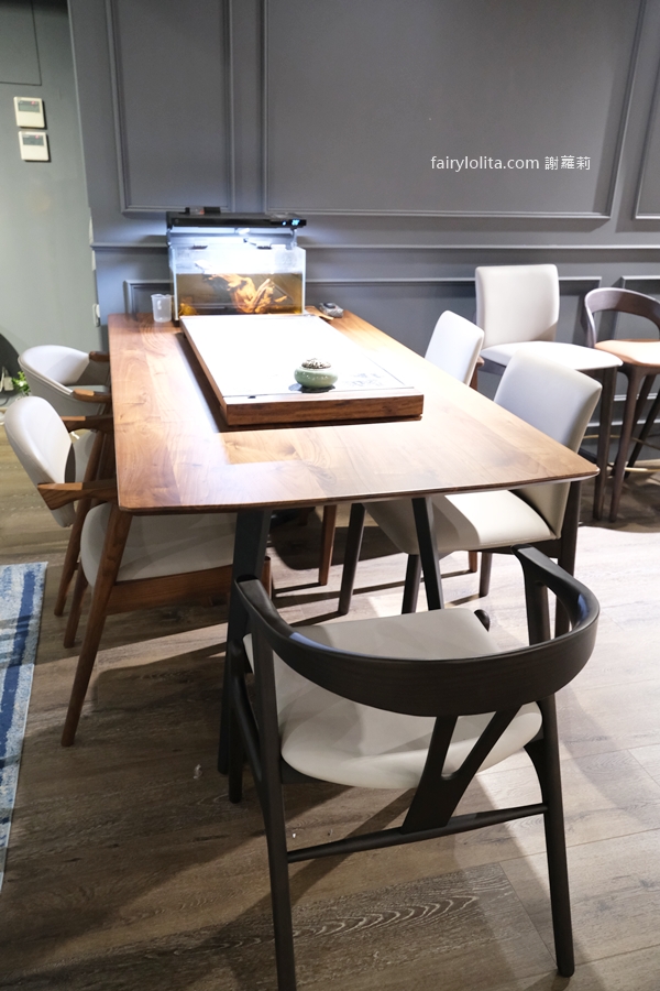 沃隆傢俱訂製傢俱。讓家一秒變成美術館，高質感客製家飾打造你的生活藝術！ @蹦啾♥謝蘿莉 La vie heureuse