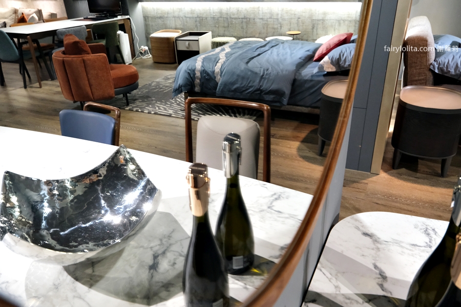 沃隆傢俱訂製傢俱。讓家一秒變成美術館,高質感客製家飾打造你的生活藝術! @蹦啾♥謝蘿莉 La vie heureuse 沃隆傢俱訂製傢俱。讓家一秒變成美術館,高質感客製家飾打造你的生活藝術! @蹦啾♥謝蘿莉 La vie heureuse