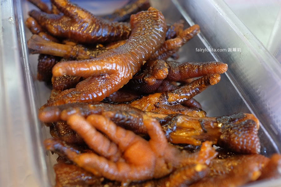 追蕾醬香黑鴨(中壢火車站)。吃過一次回不去!真的狂爽~四川滷味一口下去直接上癮! @蹦啾♥謝蘿莉 La vie heureuse 追蕾醬香黑鴨(中壢火車站)。吃過一次回不去!真的狂爽~四川滷味一口下去直接上癮! @蹦啾♥謝蘿莉 La vie heureuse