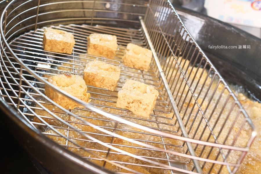 林家臭豆腐餐車。沒加入社團吃不到!傳說級臭豆腐餐車出沒,爆量份量爽翻天! @蹦啾♥謝蘿莉 La vie heureuse 林家臭豆腐餐車。沒加入社團吃不到!傳說級臭豆腐餐車出沒,爆量份量爽翻天! @蹦啾♥謝蘿莉 La vie heureuse