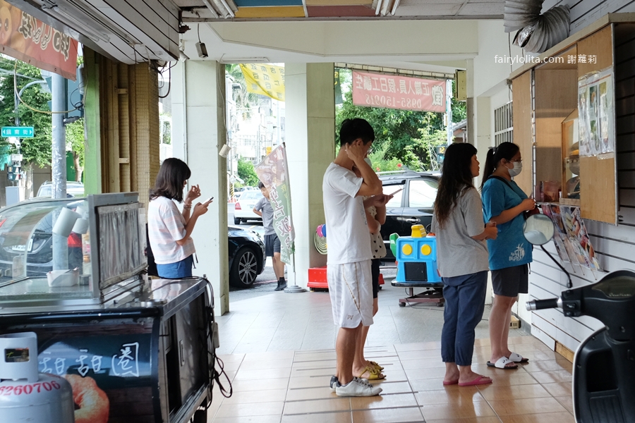 大友鮮乳甜甜圈。彩色控暴動！5 種顏值爆表的繽紛脆皮甜甜圈一次開箱！ @蹦啾&hearts;謝蘿莉 La vie heureuse