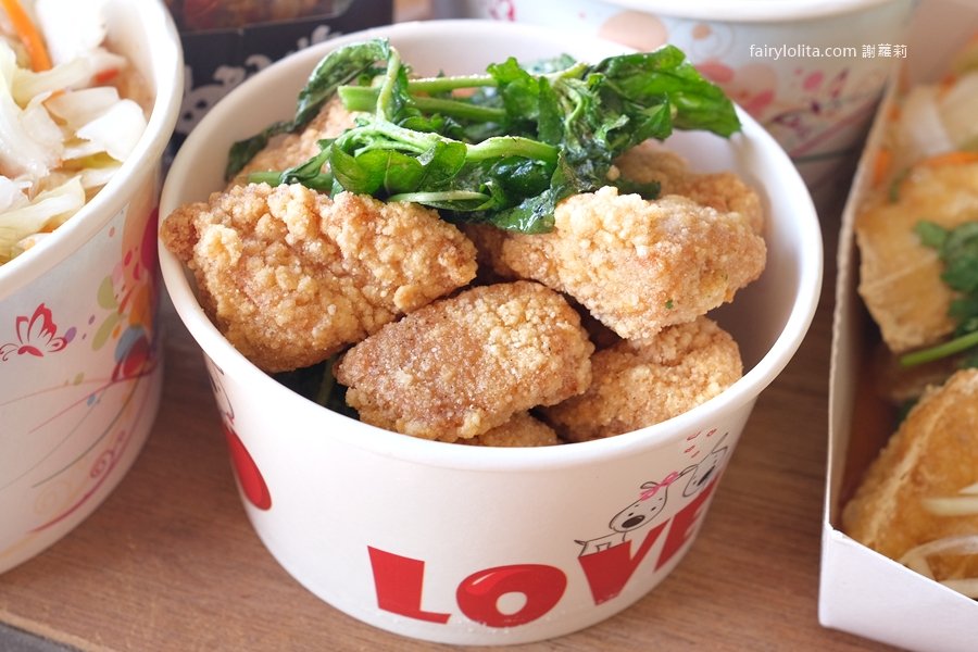 麥庭麵線勇。路邊一台車,直接打爆所有名店!神祕發財車的麵線+臭豆腐,誇張到不合理! @蹦啾♥謝蘿莉 La vie heureuse 麥庭麵線勇。路邊一台車,直接打爆所有名店!神祕發財車的麵線+臭豆腐,誇張到不合理! @蹦啾♥謝蘿莉 La vie heureuse