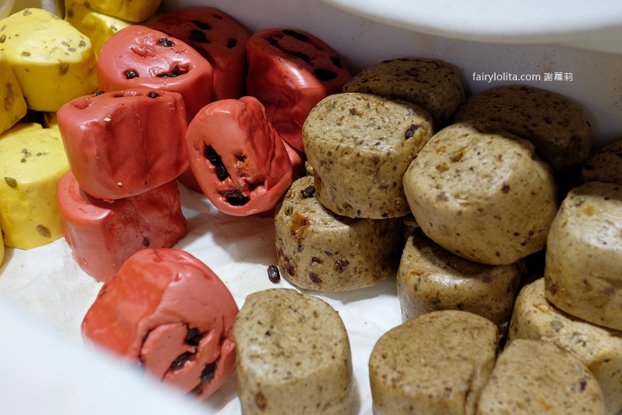 忠貞秦記山東饅頭店。在地人都不想透露的祕密：40 年隱藏版羊角饅頭必吃！ @蹦啾♥謝蘿莉 La vie heureuse