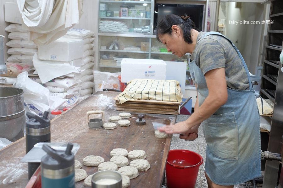 忠貞秦記山東饅頭店。在地人都不想透露的祕密：40 年隱藏版羊角饅頭必吃！ @蹦啾♥謝蘿莉 La vie heureuse