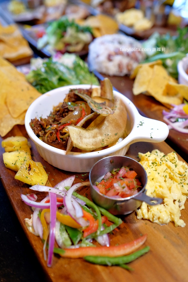 ABV Bar & Kitchen 加勒比海餐酒館 台北忠孝店。從沒看過!原來加勒比海特色的早午餐這麼狂,份量巨無霸、風味超奔放! @蹦啾♥謝蘿莉 La vie heureuse ABV Bar & Kitchen 加勒比海餐酒館 台北忠孝店。從沒看過!原來加勒比海特色的早午餐這麼狂,份量巨無霸、風味超奔放! @蹦啾♥謝蘿莉 La vie heureuse