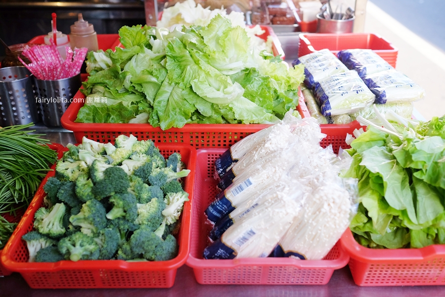 重慶滷到爽。夜貓族暴動!超涮嘴正宗四川重慶滷味、酸辣粉、泡椒雞爪一次全滿足! @蹦啾♥謝蘿莉 La vie heureuse 重慶滷到爽。夜貓族暴動!超涮嘴正宗四川重慶滷味、酸辣粉、泡椒雞爪一次全滿足! @蹦啾♥謝蘿莉 La vie heureuse
