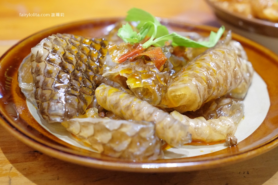 彭富貴雞湯米粉。這鍋湯真的神！50隻土雞熬出奶白奇蹟，現場人潮大失控！ @蹦啾♥謝蘿莉 La vie heureuse