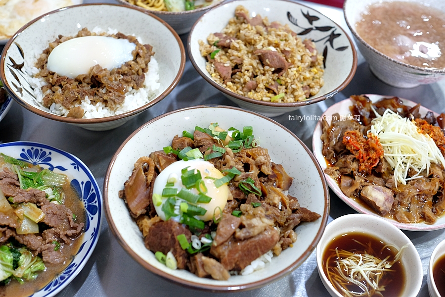 台南牛饕溫體牛肉湯 桃園店。太扯了吧？！桃園竟然也吃得到台南直送溫體牛肉，開店1分鐘直接爆滿！