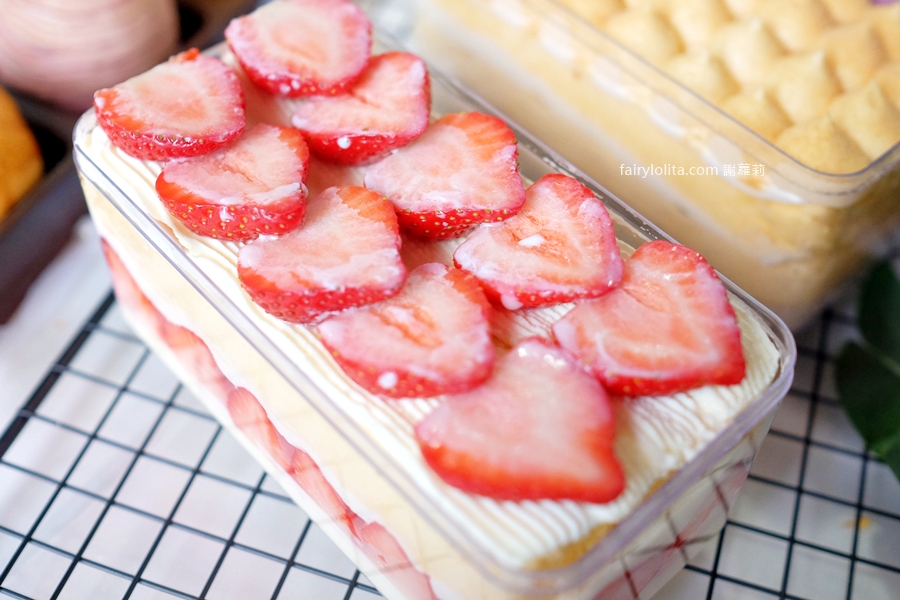 蛋金固古早味現烤蛋糕。70元就這麼狂！全桃園唯一得獎的古早味現烤蛋糕，口味竟多達近15種！ @蹦啾&hearts;謝蘿莉 La vie heureuse