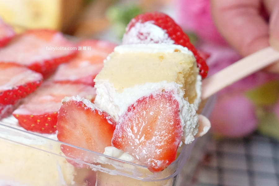 蛋金固古早味現烤蛋糕。70元就這麼狂！全桃園唯一得獎的古早味現烤蛋糕，口味竟多達近15種！ @蹦啾&hearts;謝蘿莉 La vie heureuse