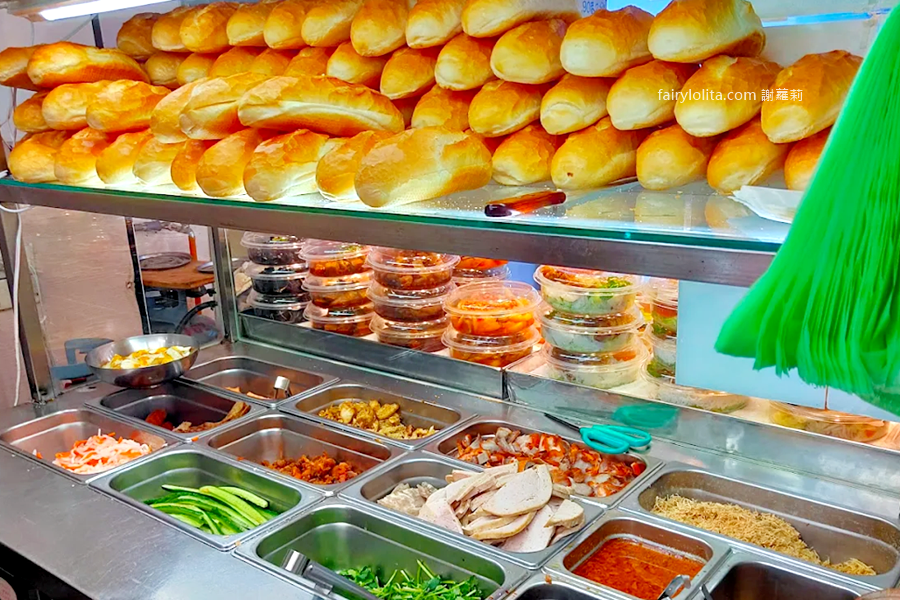 阿鸞手工法國麵包。滿滿酥香、爆餡蓋不住！這家越南麵包真的有夠狂！