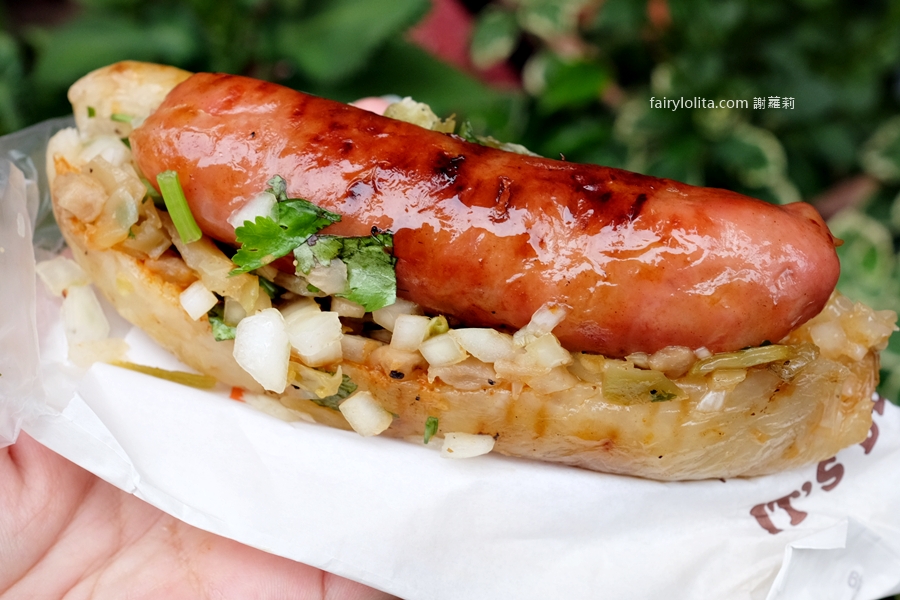 蘇記大腸包小腸。配料爆滿堆成一座山!低調攤販的大腸包小腸誇張到不行! @蹦啾♥謝蘿莉 La vie heureuse 蘇記大腸包小腸。配料爆滿堆成一座山!低調攤販的大腸包小腸誇張到不行! @蹦啾♥謝蘿莉 La vie heureuse