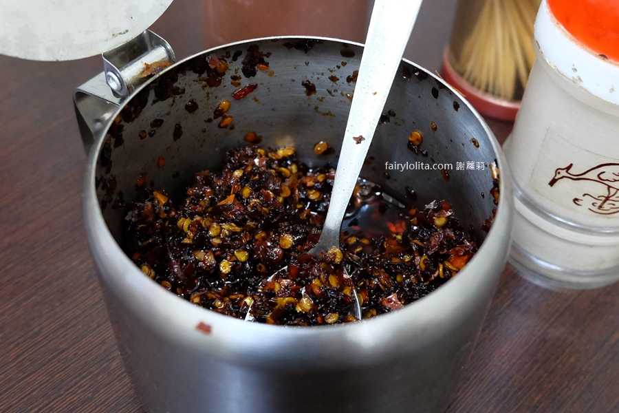 頂吉古早味火雞肉飯。台中最頂火雞肉飯爆紅!肉量舖滿+半熟蛋液狂流太逼人! @蹦啾♥謝蘿莉 La vie heureuse 頂吉古早味火雞肉飯。台中最頂火雞肉飯爆紅!肉量舖滿+半熟蛋液狂流太逼人! @蹦啾♥謝蘿莉 La vie heureuse