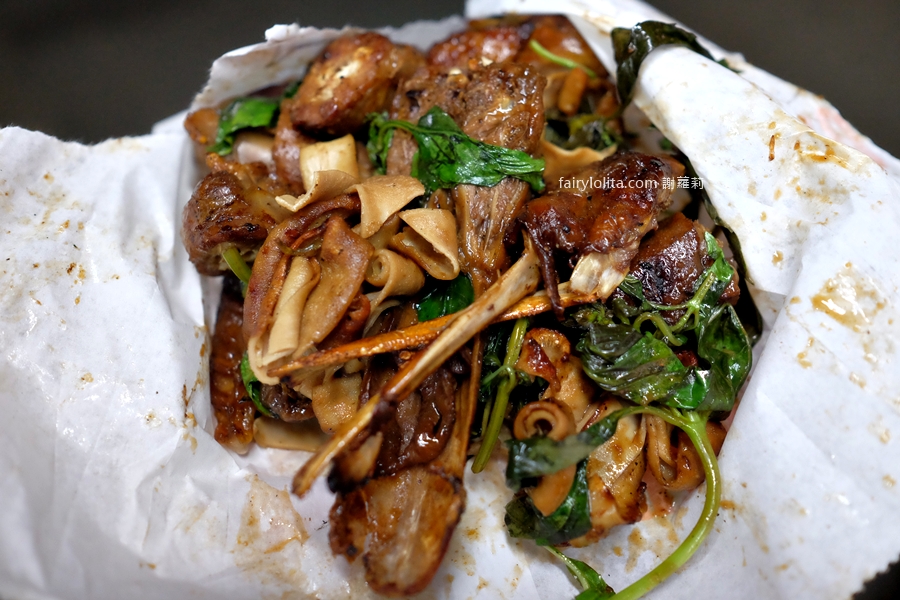 七里香。不到3小時全掃光！你吃過這攤深夜神祕炭烤嗎？ @蹦啾&hearts;謝蘿莉 La vie heureuse