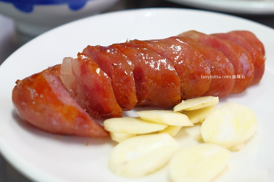 大橋頭黃大腸煎。深夜裡爆排40年老攤！人潮延綿超過3個店面太誇張！ @蹦啾&hearts;謝蘿莉 La vie heureuse