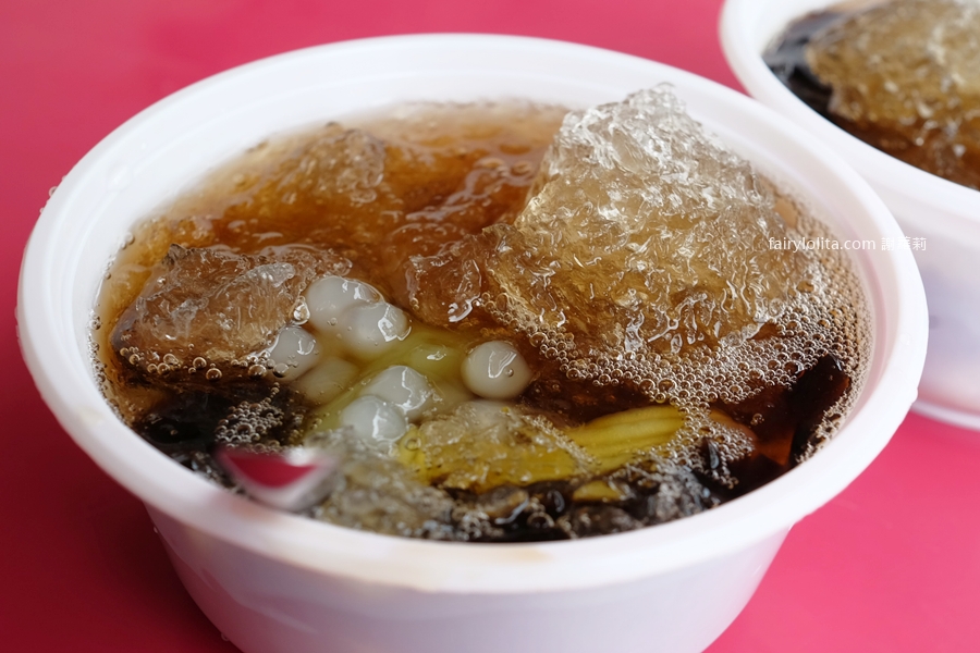 羅記清涼半世紀。夏季限定只賣6個月！15元粉粿太佛心，在地人私藏50年古早味！ @蹦啾&hearts;謝蘿莉 La vie heureuse