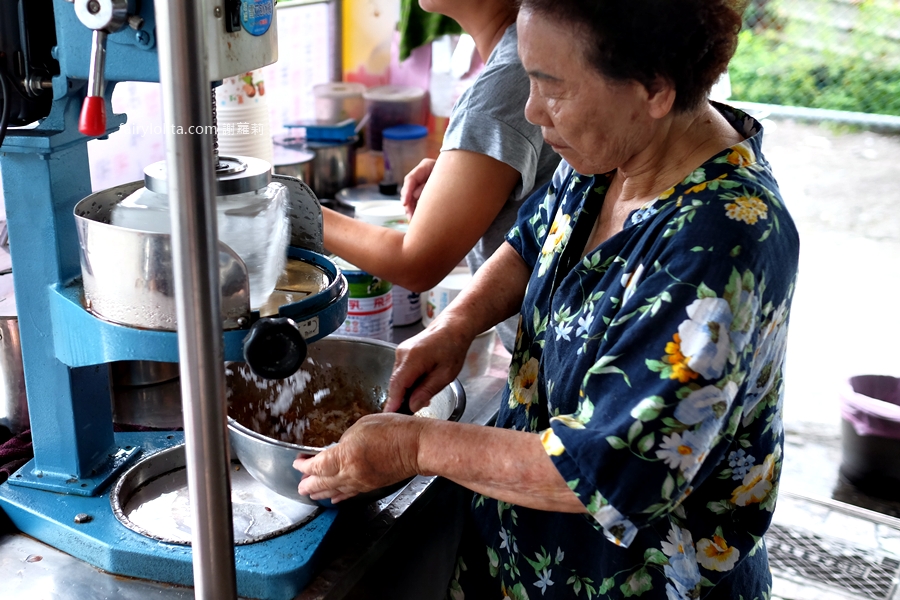 蘇澳鐵支路邊冰店。蘇澳鐵支路邊的時光機！40年古早味老阿嬤手打冰！