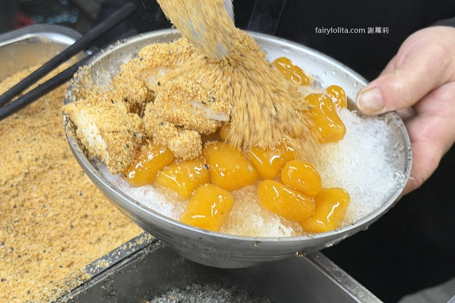 魏祥記純糖麻糬。近60年老字號太狂！紅到登日本旅遊雜誌，觀光客來台指名必吃！ @蹦啾&hearts;謝蘿莉 La vie heureuse